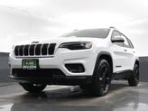 Thumbnail of 2021 Bright White Clearcoat Jeep Cherokee