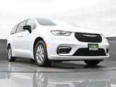 Thumbnail of 2025 Bright White Clearcoat Chrysler Pacifica