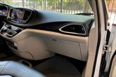 Thumbnail of 2022 Bright White Clearcoat Chrysler Pacifica