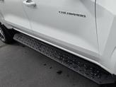 Thumbnail of 2023 Summit White Chevrolet Colorado