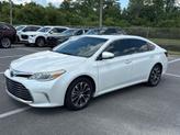 Thumbnail of 2018 Blizzard Pearl Toyota Avalon