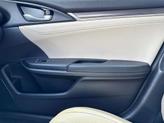 Thumbnail of 2019 Platinum White Pearl Honda Civic