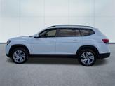Thumbnail of 2022 Pure White Volkswagen Atlas