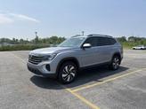 Thumbnail of 2025 Silver Mist Metallic Volkswagen Atlas
