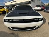 Thumbnail of 2016 White Dodge Challenger
