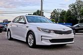Photo of 2017 Snow White Pearl Kia Optima