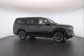 Thumbnail of 2022 Diamond Black Crystal Pearlcoat Jeep Wagoneer