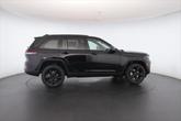 Thumbnail of 2025 Diamond Black Crystal Pearlcoat Jeep Grand Cherokee