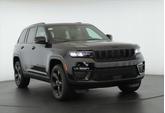 Photo of 2025 Diamond Black Crystal Pearlcoat Jeep Grand Cherokee