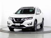 Thumbnail of 2018 White Nissan Rogue