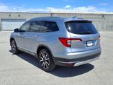 Thumbnail of 2021 Lunar Silver Metallic Honda Pilot
