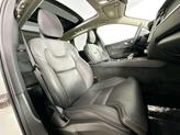 Thumbnail of 2022 Crystal White Metallic Volvo XC60