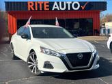Thumbnail of 2022 Glacier White Nissan Altima