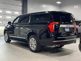 Thumbnail of 2024 Onyx Black GMC Yukon XL