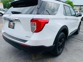 Thumbnail of 2021 Oxford White Ford Explorer