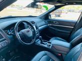 Thumbnail of 2018 White Platinum Clearcoat Metallic Ford Explorer