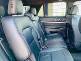 Thumbnail of 2018 White Platinum Clearcoat Metallic Ford Explorer