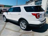 Thumbnail of 2018 White Platinum Clearcoat Metallic Ford Explorer