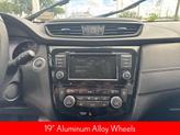 Thumbnail of 2020 Pearl White Tricoat Nissan Rogue
