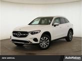 Photo of 2025 Polar White Mercedes-Benz GLC 300