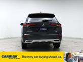 Thumbnail of 2024 Gray Mitsubishi Outlander