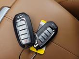 Thumbnail of 2024 White INFINITI QX60