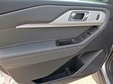 Thumbnail of 2025 Silver Metallic Ford Explorer