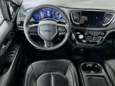 Thumbnail of 2022 Granite Crystal Metallic Clearcoat Chrysler Pacifica