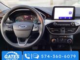 Thumbnail of 2022 Iced Blue Silver Metallic Ford Escape