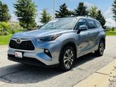 Thumbnail of 2022 Moon Dust Toyota Highlander