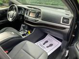 Thumbnail of 2015 Attitude Black Metallic Toyota Highlander