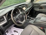 Thumbnail of 2015 Attitude Black Metallic Toyota Highlander