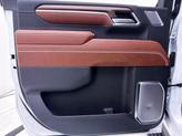 Thumbnail of 2024 White Frost Tricoat GMC Sierra 3500