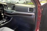 Thumbnail of 2017 Ooh La La Rouge Mica Toyota Highlander