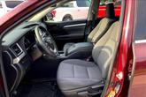 Thumbnail of 2017 Ooh La La Rouge Mica Toyota Highlander