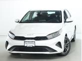 Thumbnail of 2023 Snow White Pearl Kia Forte