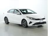 Thumbnail of 2023 Snow White Pearl Kia Forte