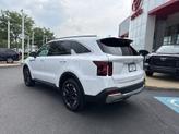 Thumbnail of 2024 Glacial White Pearl Kia Sorento
