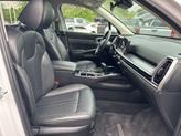 Thumbnail of 2024 Glacial White Pearl Kia Sorento
