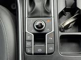 Thumbnail of 2024 Glacial White Pearl Kia Sorento