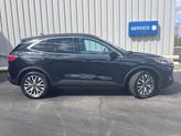 Thumbnail of 2022 Agate Black Metallic Ford Escape