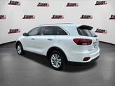 Thumbnail of 2019 Snow White Pearl Kia Sorento