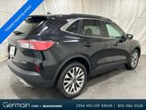 Thumbnail of 2022 Agate Black Metallic Ford Escape