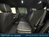 Thumbnail of 2023 Onyx Black GMC Yukon