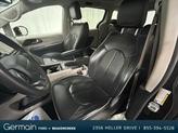 Thumbnail of 2023 Brilliant Black Crystal Pearlcoat Chrysler Pacifica
