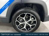 Thumbnail of 2024 Silver Zynith Metallic Clearcoat Jeep Compass