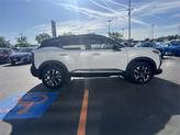 Thumbnail of 2025 2t Wht Blk Roof Nissan Kicks