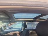 Thumbnail of 2019 White Platinum Metallic Tri-Coat Ford Edge