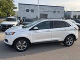 Thumbnail of 2019 White Platinum Metallic Tri-Coat Ford Edge