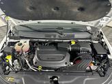 Thumbnail of 2023 Bright White Clearcoat Chrysler Pacifica